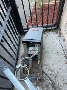 Malfunction gate opener
